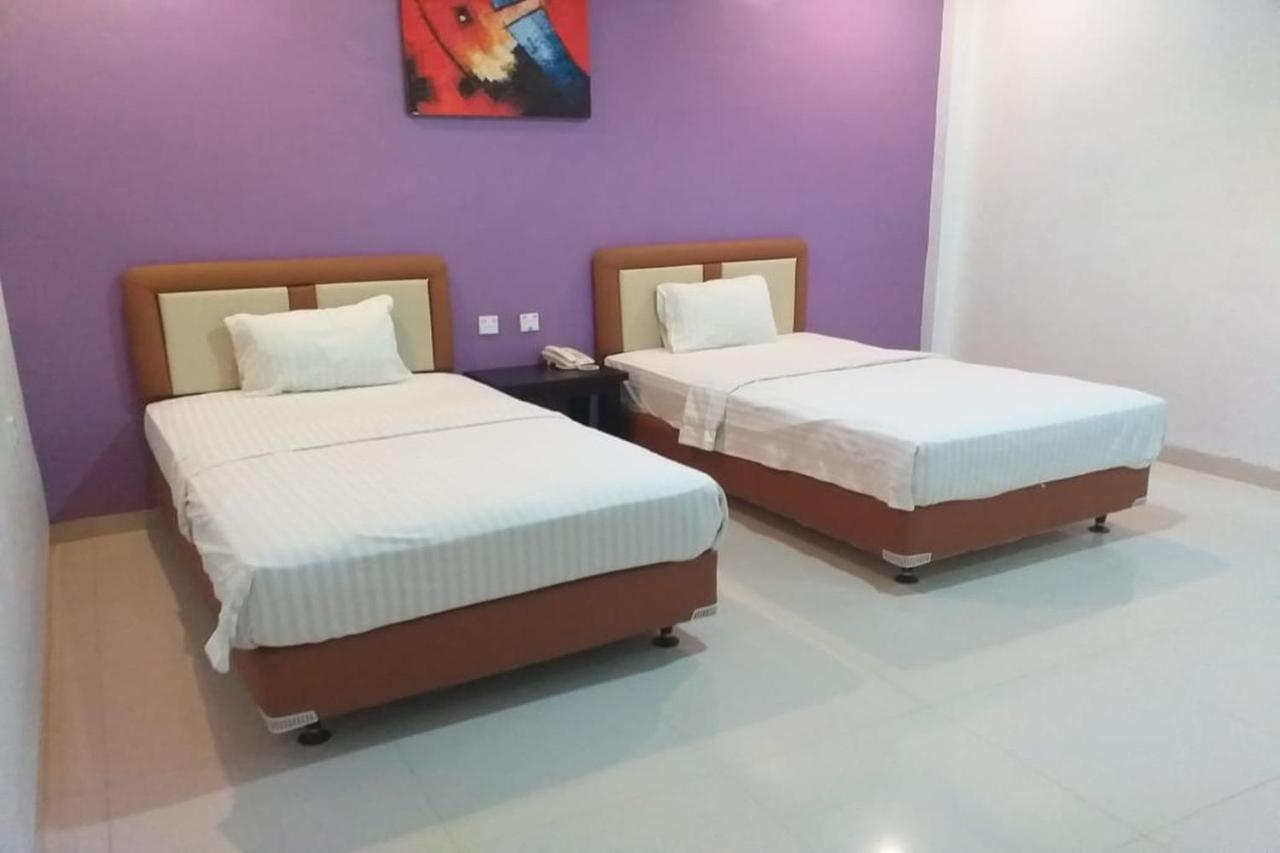 Liras Hotel Syariah Pulupanda Luaran gambar