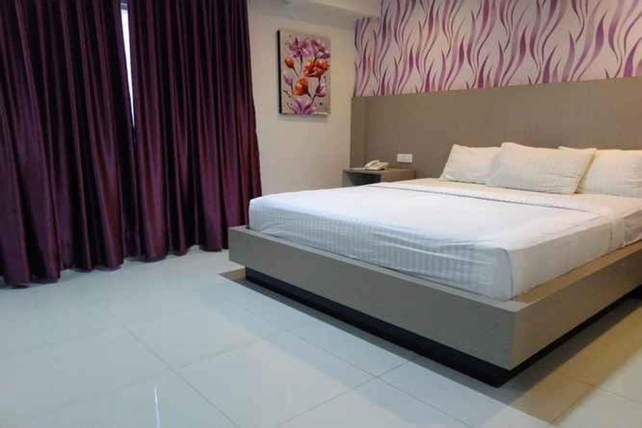 Liras Hotel Syariah Pulupanda Luaran gambar